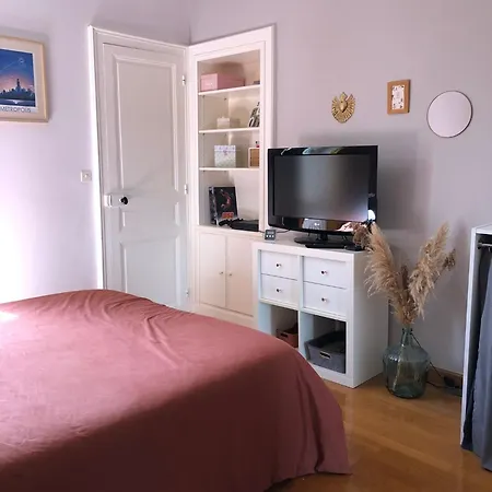 Mancelle Origami Bed & Breakfast